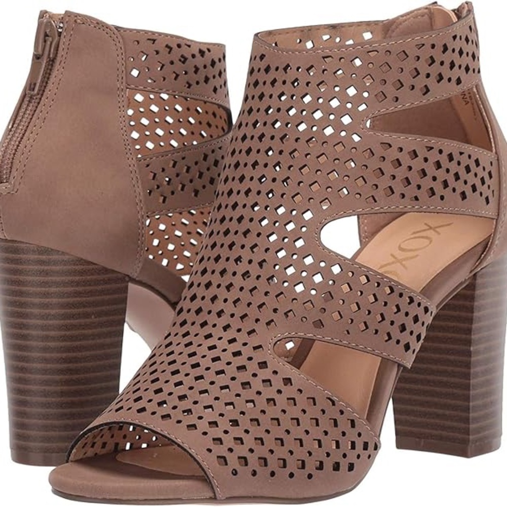 XOXO Cutout Peep-Toe Block Heel Sandal - Taupe